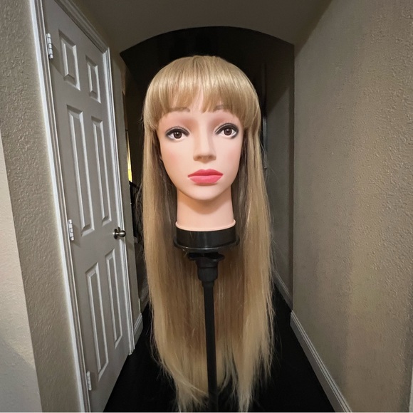 Wig COLOR: Blonde LENGTH:29” This is a cosplay wig that was used for Halloween. - Picture 1 of 7